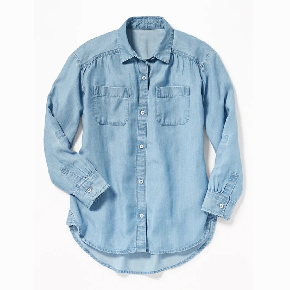 SOLD! ❌ Chambray Button Down Long Sleeve Shirt
